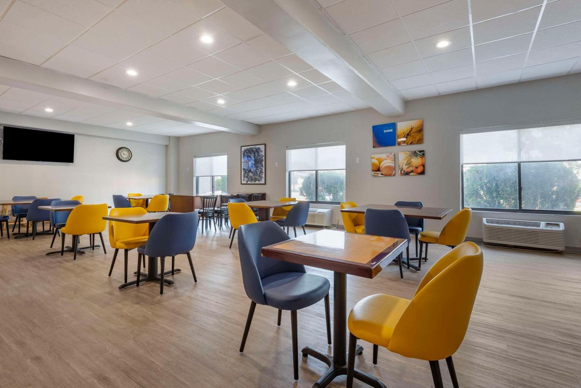 Comfort Inn Philadelphia International Airport West Chester Exterior foto