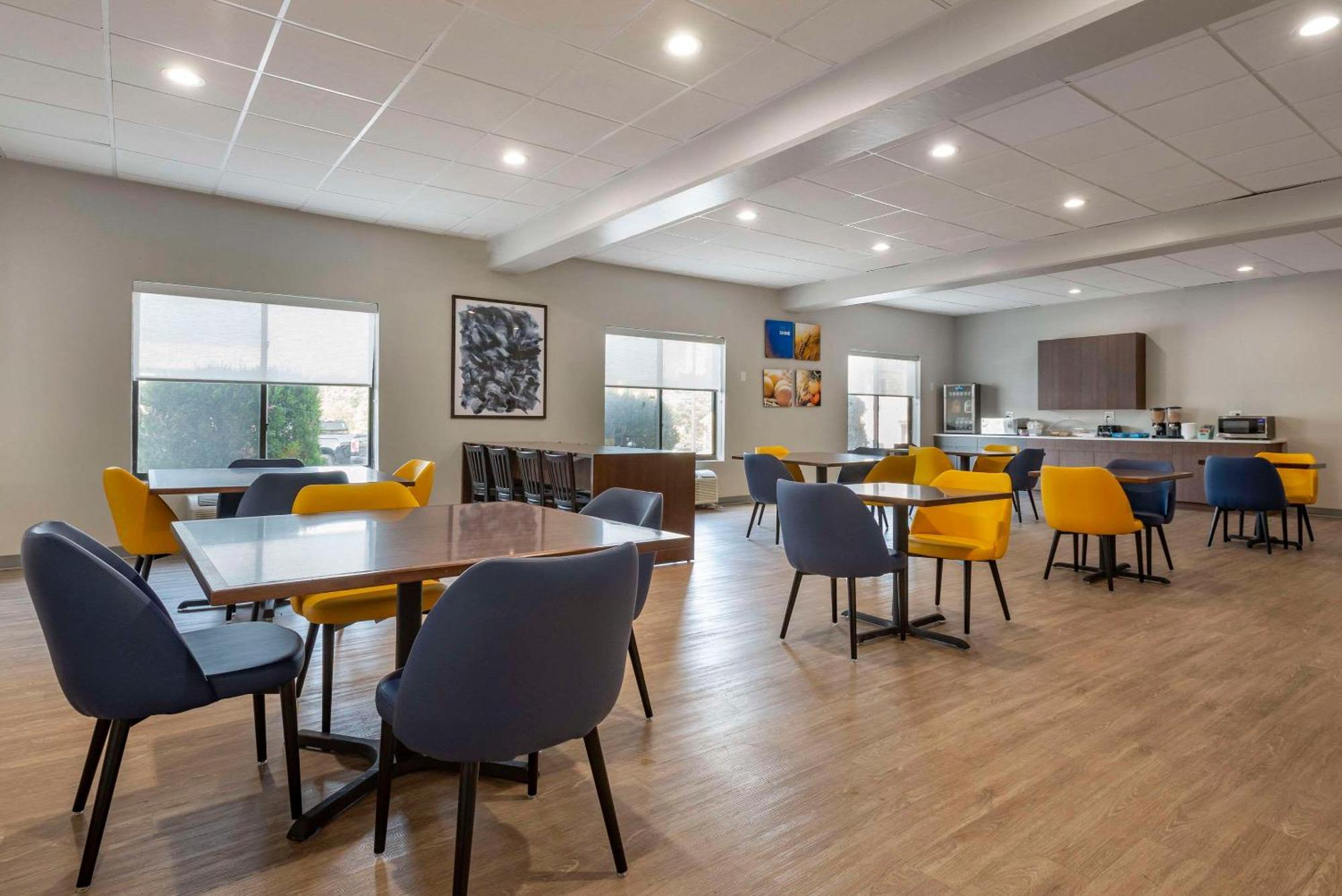 Comfort Inn Philadelphia International Airport West Chester Exterior foto
